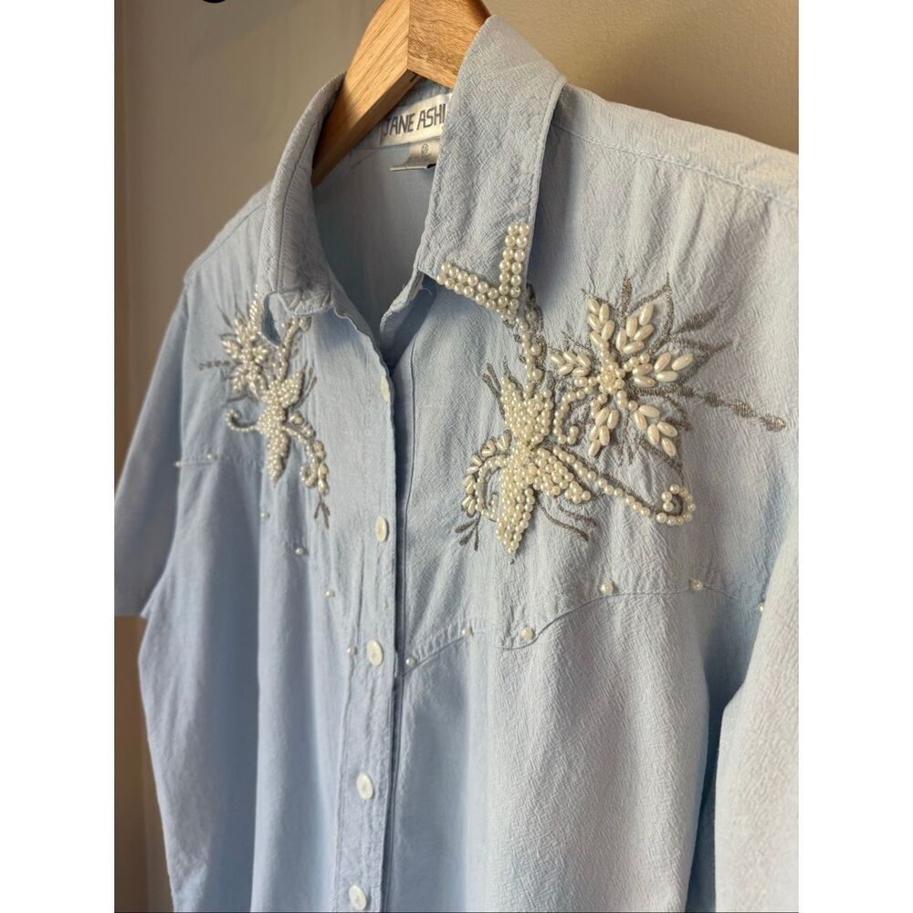 Vintage 80’s Jane Ashley light blue beaded and embroidered button-down shirt - Picture 3 of 12